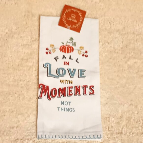 NWT ~ Autumn in Bloom Flour Sack Towel (18 inches X 26 inches ) - Picture 2 of 3